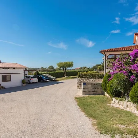 Casa de hóspedes Nilda Ii 3*
